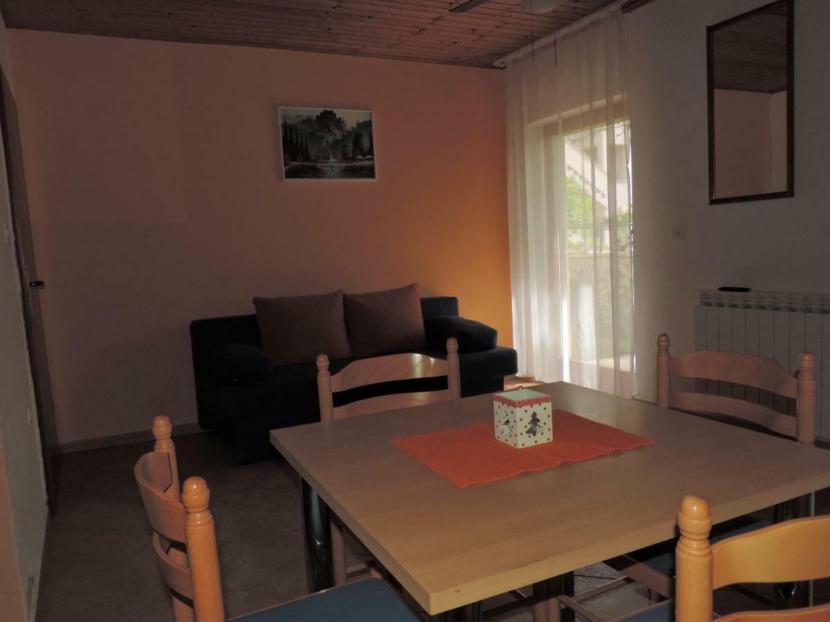 Apartments Saraden Водице Экстерьер фото