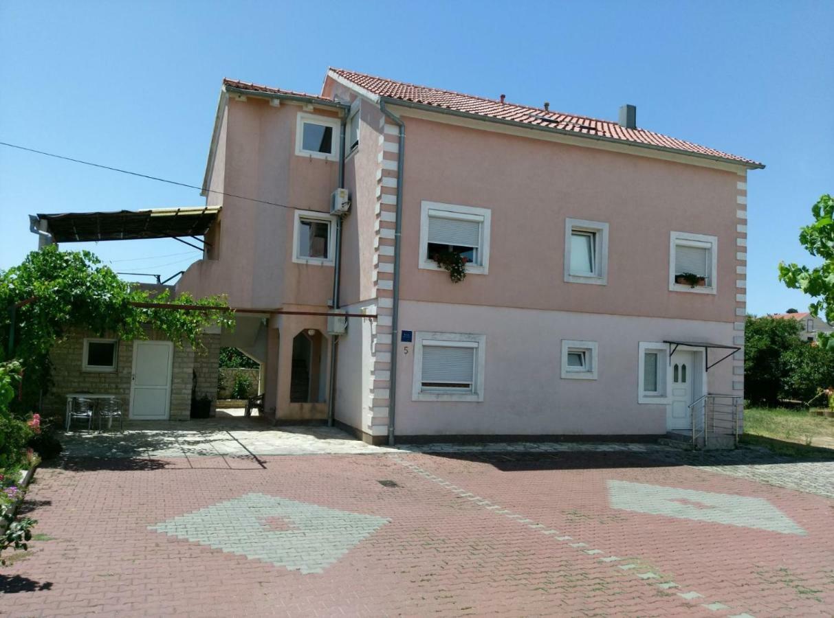 Apartments Saraden Водице Экстерьер фото