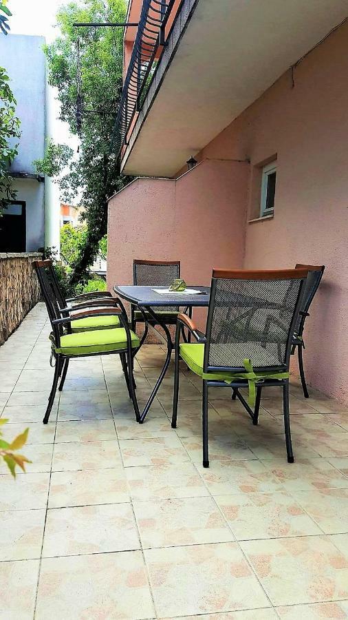 Apartments Saraden Водице Экстерьер фото