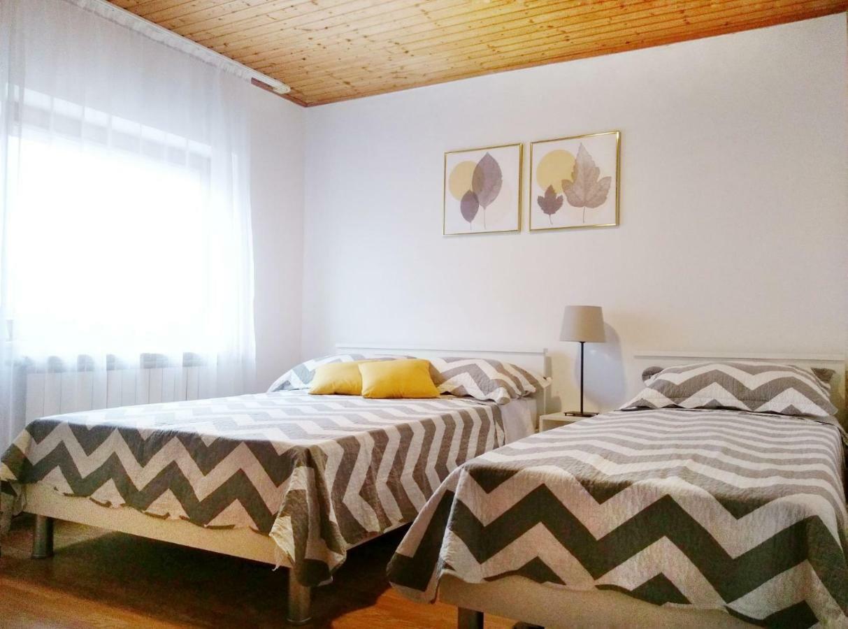 Apartments Saraden Водице Экстерьер фото